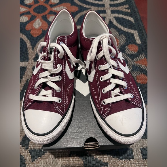 Converse - Picture 1 of 5